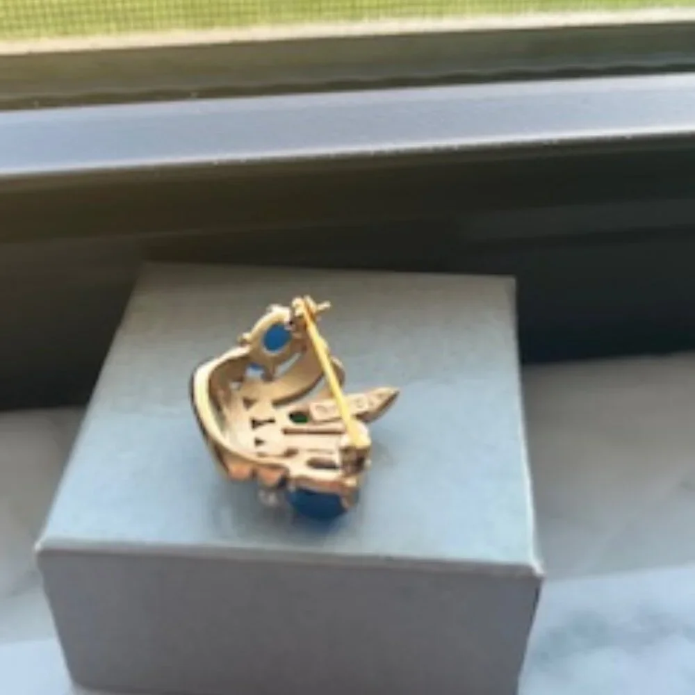 Trifari Vintage Crown Collectors Brooch - Picture 2 of 4